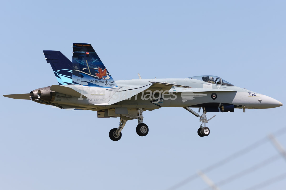 McDonnell Douglas CF-188A Hornet (CF-18A) 188738 (cn 0275/A221)